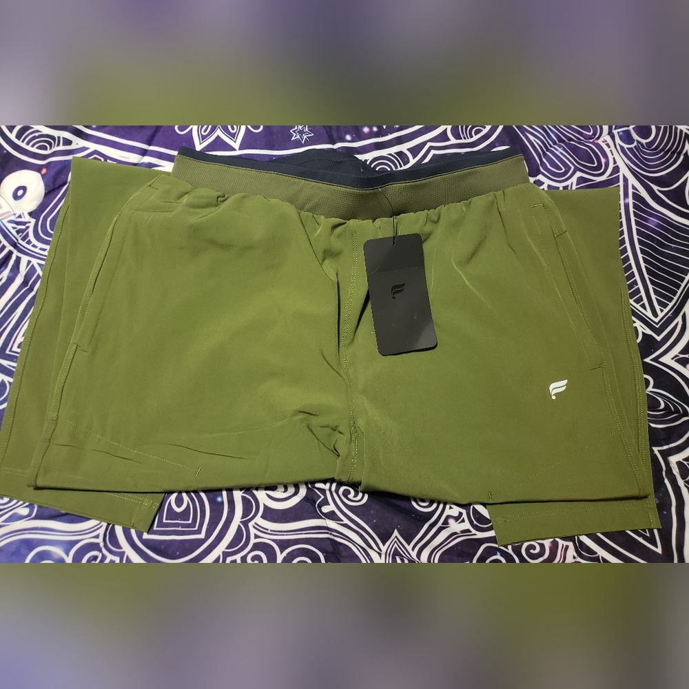 Green Fabletics Pants Size Medium